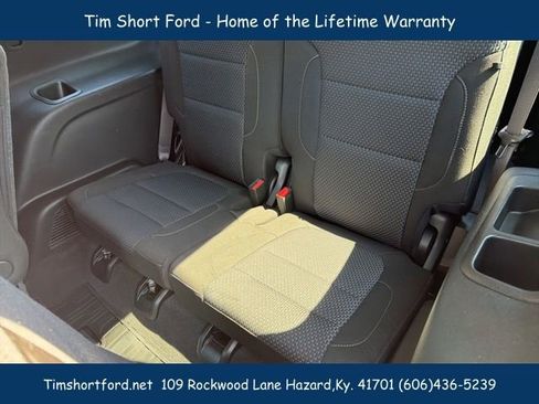 Used 2023 GMC Acadia SLE w/ Driver Convenience Package image 13