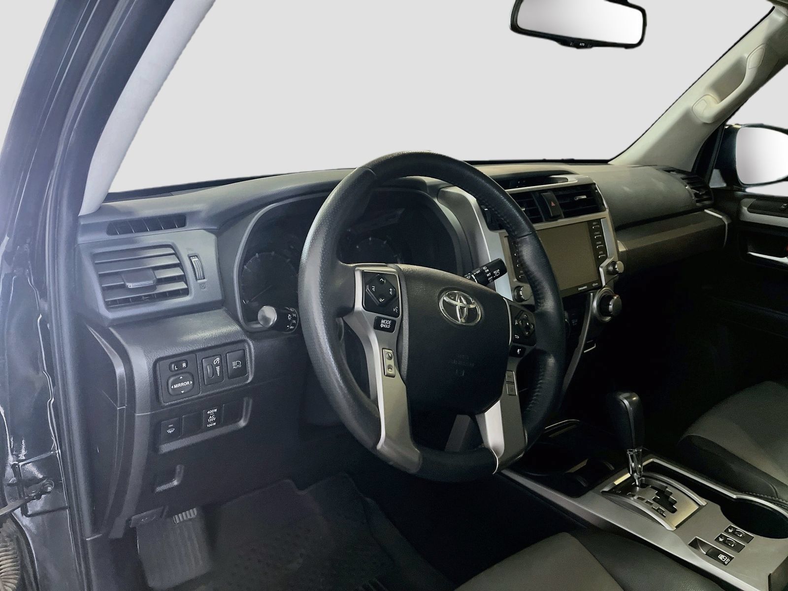 Used 2021 Toyota 4Runner SR5 Premium w/ Moonroof Package RWD image 9