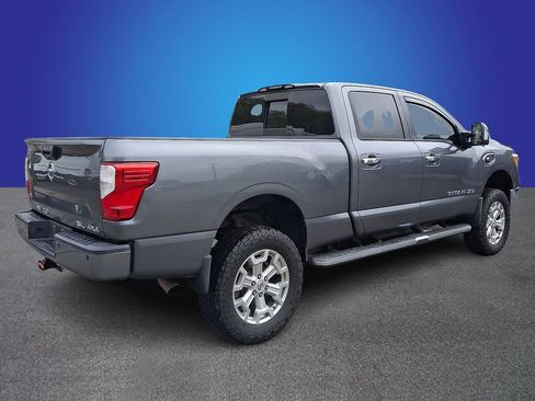 Used 2016 Nissan Titan SL AWD/4WD image 4