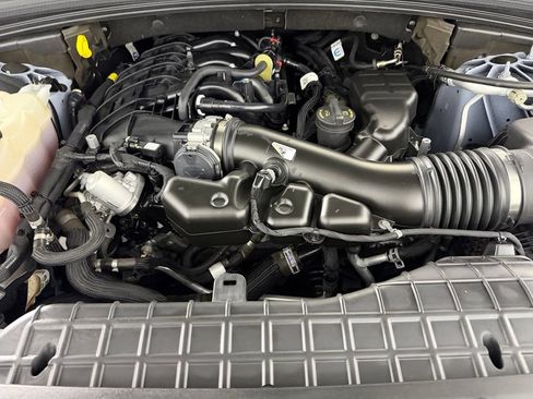 Used 2024 Jeep Grand Cherokee Altitude AWD/4WD image 35