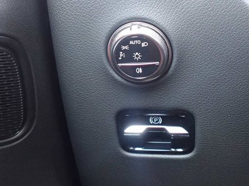 Used 2026 Mercedes-Benz GLC 300 4MATIC image 33