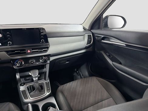 Used 2025 Kia Seltos LX AWD/4WD image 23