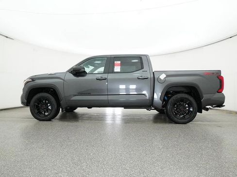 New 2025 Toyota Tundra Limited AWD/4WD image 22