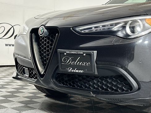 Used 2023 Alfa Romeo Stelvio Veloce AWD/4WD image 35