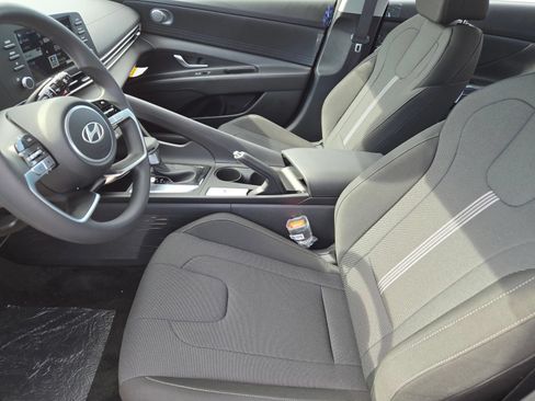 New 2026 Hyundai Elantra SE FWD image 14