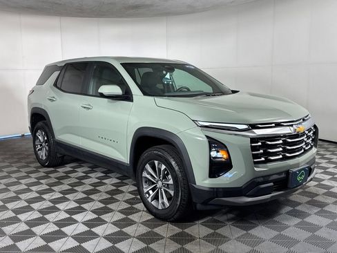Certified 2026 Chevrolet Equinox LT AWD/4WD image 3