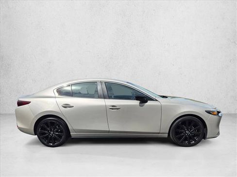 Used 2024 MAZDA MAZDA3 s FWD image 4