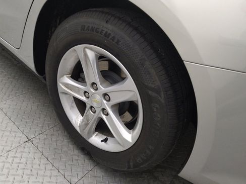 Used 2022 Chevrolet Malibu LS FWD image 31