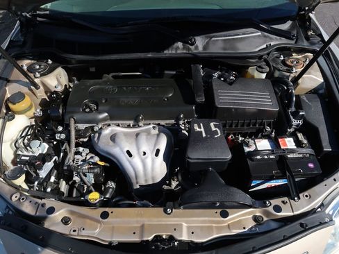 Used 2009 Toyota Camry FWD image 12