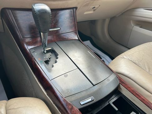Used 2011 Toyota Avalon FWD image 25