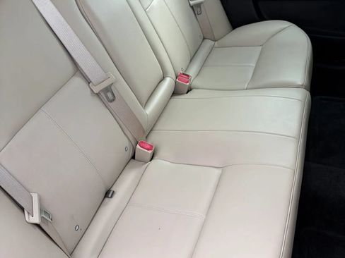 Used 2013 Chevrolet Impala LTZ FWD image 17