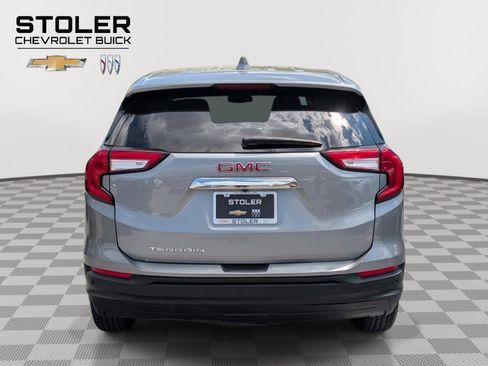 Used 2024 GMC Terrain SLE FWD image 4