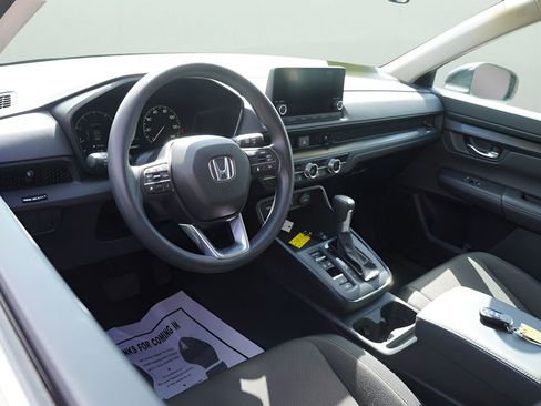 Used 2025 Honda CR-V LX image 11