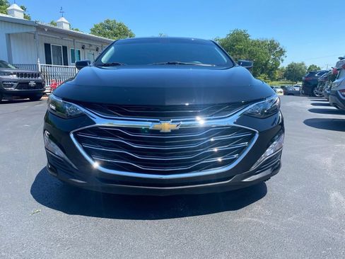 Used 2022 Chevrolet Malibu LT FWD image 2