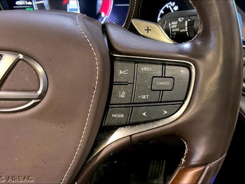 Used 2019 Lexus LS 500 AWD image 22