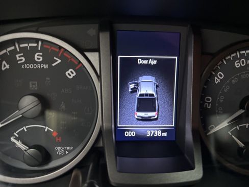 Used 2021 Toyota Tacoma TRD Sport image 13