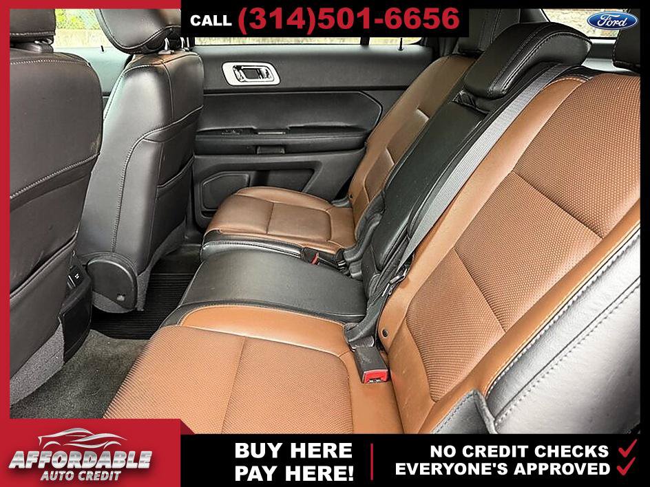 Used 2015 Ford Explorer Limited w/ Equipment Group 301A AWD/4WD image 11