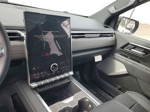New 2025 GMC Sierra EV Denali image 26