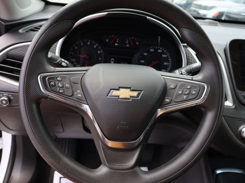 Used 2024 Chevrolet Malibu LT FWD image 36