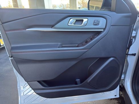 New 2026 Ford Explorer ST-Line w/ ST-Line Street Pack image 14