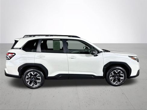 Certified 2026 Subaru Forester Premium AWD/4WD image 6