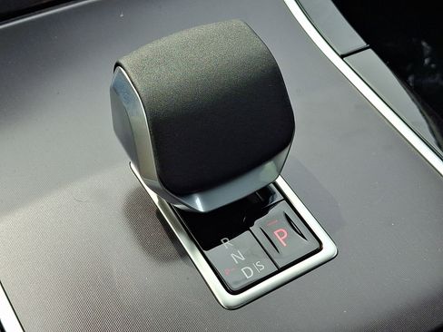 New 2026 Land Rover Range Rover Velar Belgravia AWD/4WD image 12