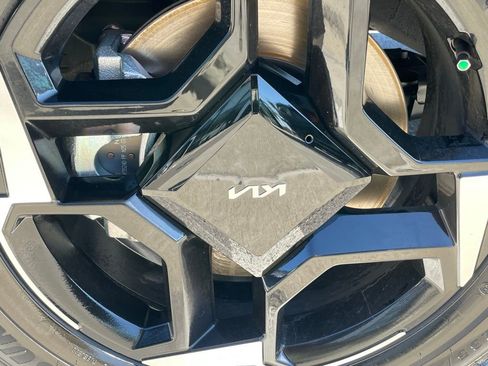 New 2026 Kia Sportage EX w/ EX Panoramic Sunroof Package image 33