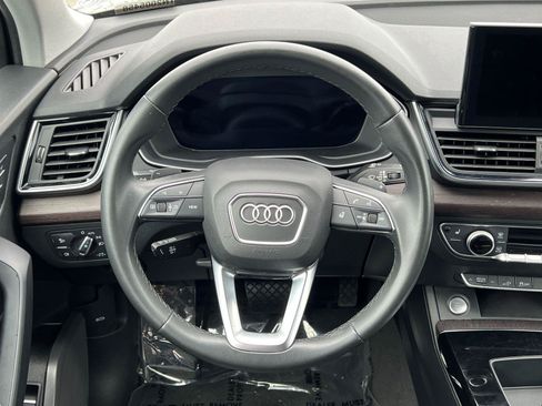Used 2022 Audi Q5 e Premium AWD/4WD image 24