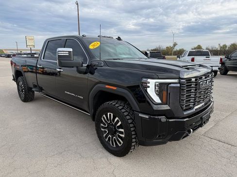Used 2024 GMC Sierra 3500 Denali Ultimate image 8