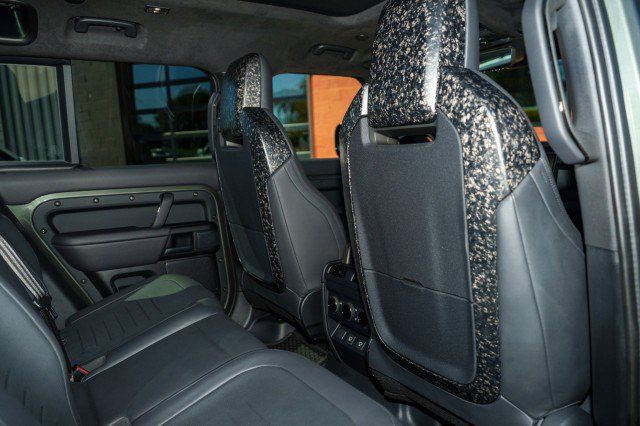 Used 2025 Land Rover Defender 110 AWD/4WD image 22