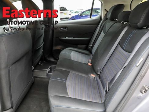 Used 2022 Nissan Leaf S image 21