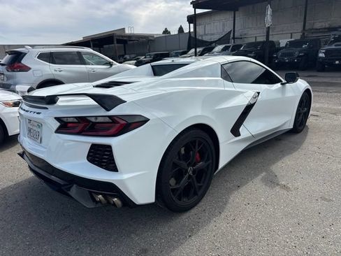 Used 2021 Chevrolet Corvette Stingray Convertible w/ Z51 Performance Package RWD image 5