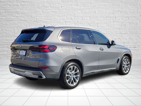 Used 2026 BMW X5 xDrive40i w/ Premium Package image 6