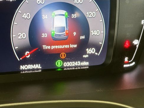 Used 2025 Acura Integra A-Spec FWD image 8