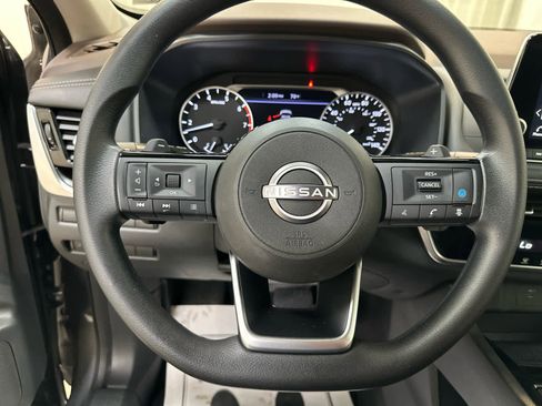 Certified 2023 Nissan Rogue SV image 12