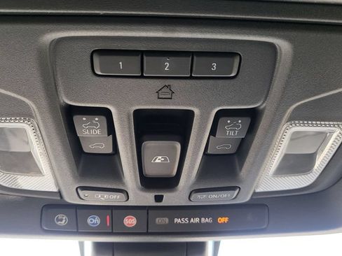 Used 2022 GMC Sierra 2500 AT4 w/ AT4 Premium Plus Package AWD/4WD image 38