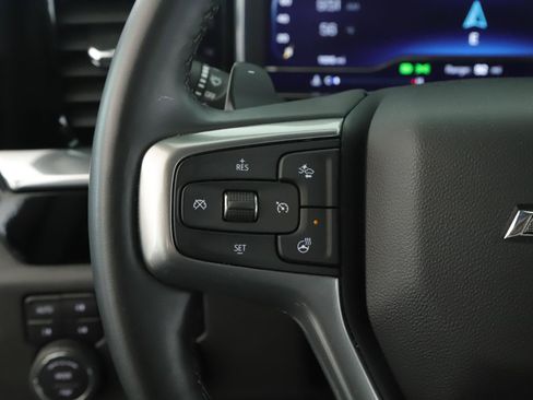 Used 2025 Chevrolet Silverado 1500 LT Trail Boss w/ Convenience Package II AWD/4WD image 11
