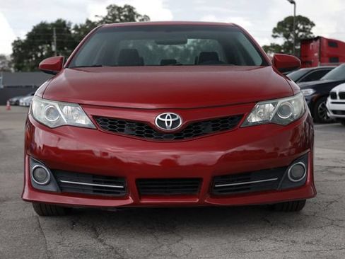 Used 2014 Toyota Camry SE FWD image 20