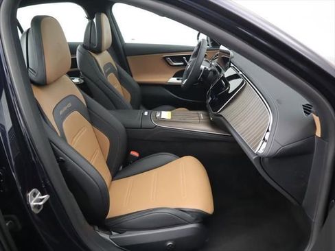 New 2026 Mercedes-Benz E 53 AMG e 4MATIC Sedan image 22