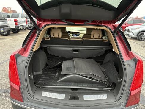 Used 2019 Cadillac XT5 Platinum image 16