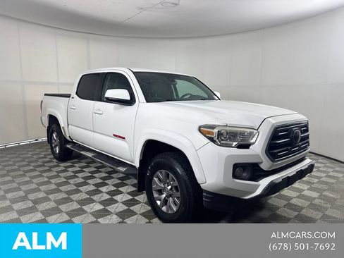 Used 2019 Toyota Tacoma SR5 RWD image 3