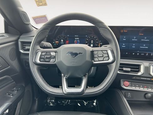 Used 2025 Ford Mustang GT Premium RWD image 13