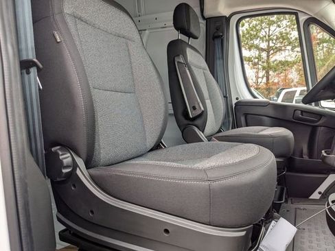 New 2026 RAM ProMaster 2500 w/ Convenience Group image 31