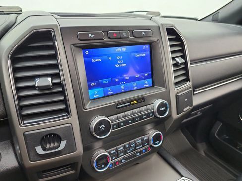 Used 2020 Ford Expedition Max XLT w/ Equipment Group 202A RWD image 10