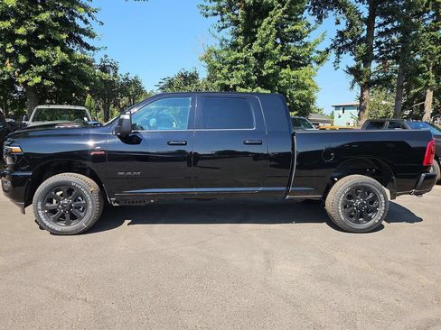 New 2026 RAM 2500 Laramie w/ Night Edition AWD/4WD image 4