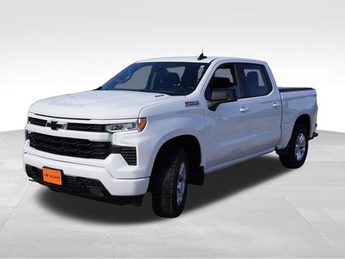 Used 2023 Chevrolet Silverado 1500 RST w/ Z71 Off-Road Package image 11