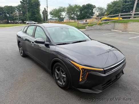 Used 2025 Kia K4 FWD image 3