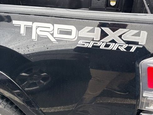 Used 2021 Toyota Tacoma TRD Sport image 23