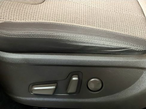 Used 2023 Hyundai Santa Fe SEL Convenience image 15