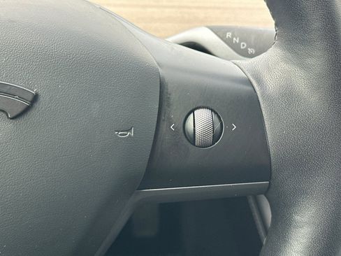Used 2023 Tesla Model 3 Standard Range image 28